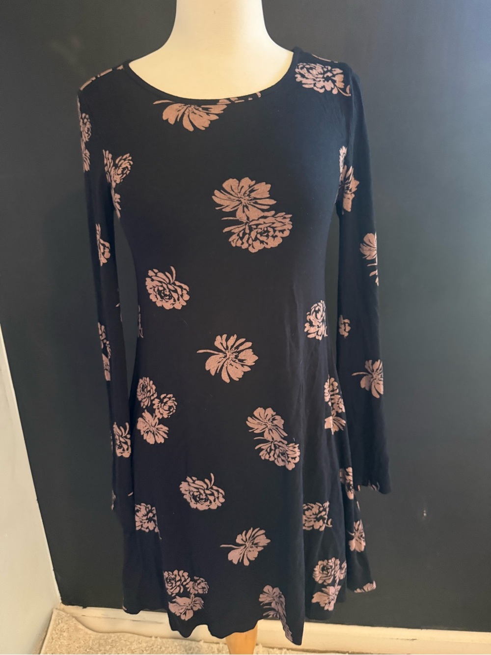 Forever 21 Long-Sleeve Floral Fit and Flare  Black Pink Floral Y2K whimsigoth